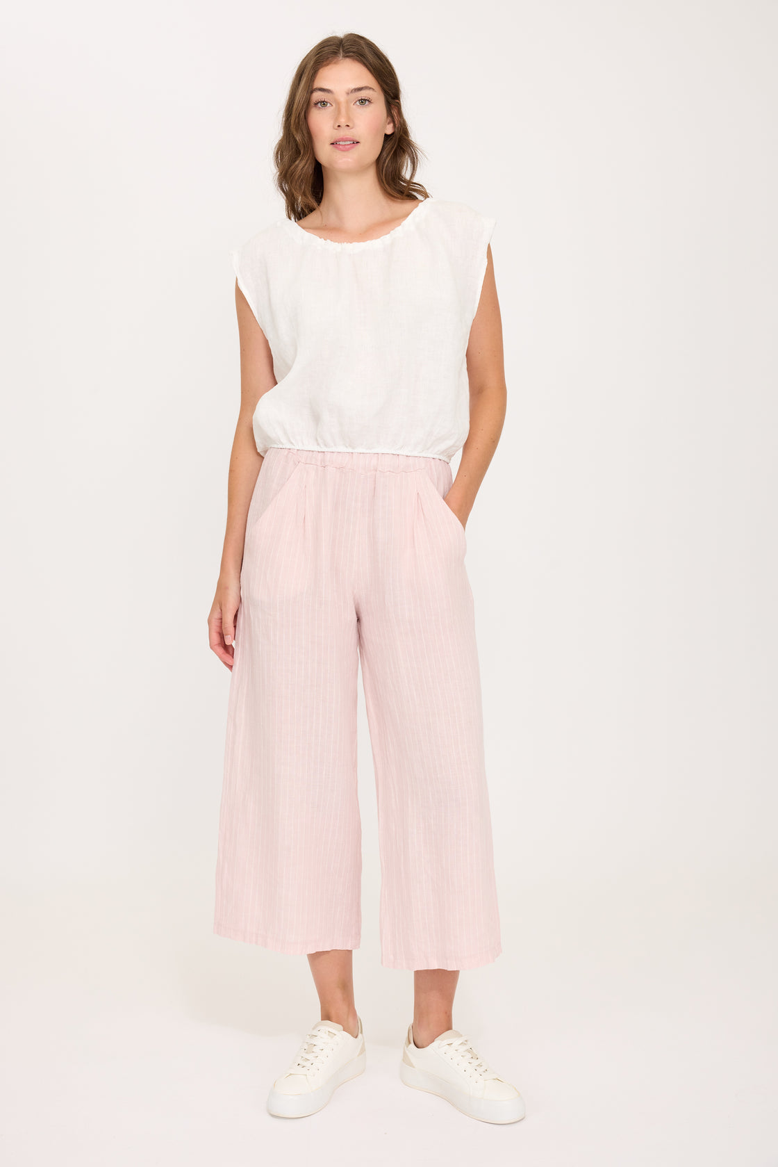 Panna Cropped Elastic Bottom Top