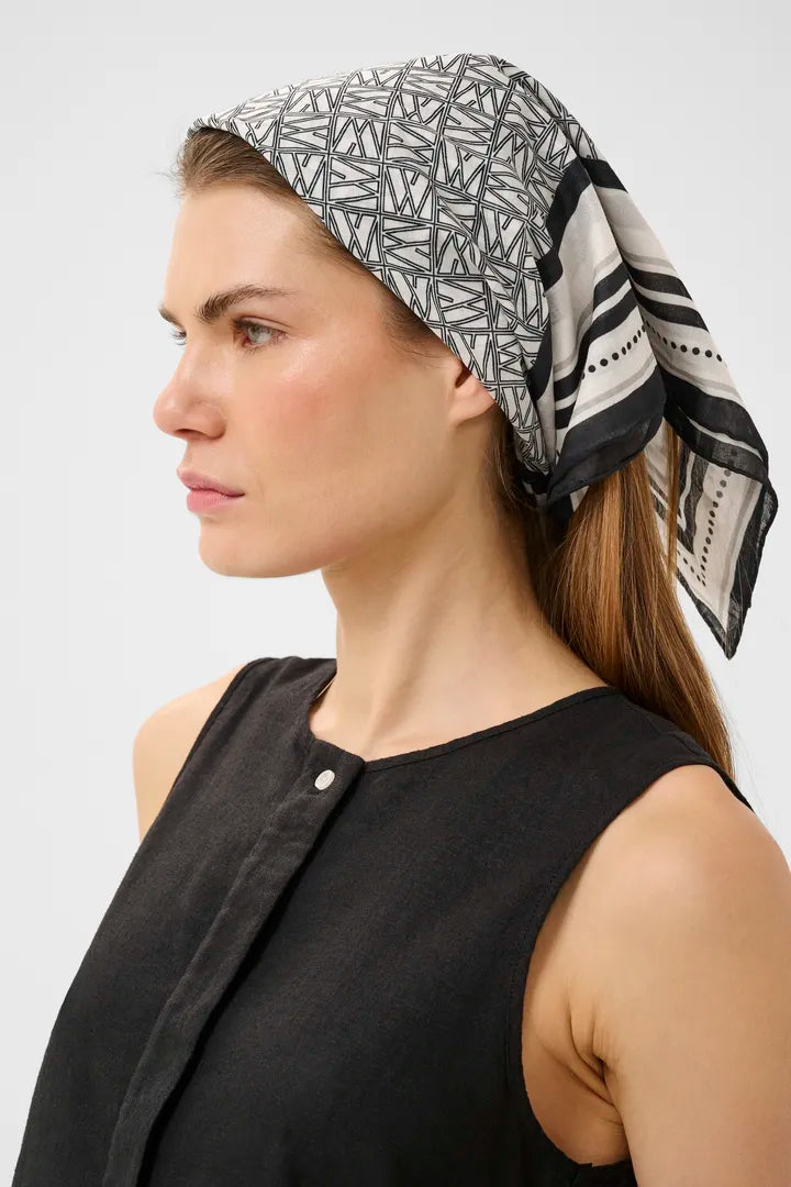 Sillica Scarf