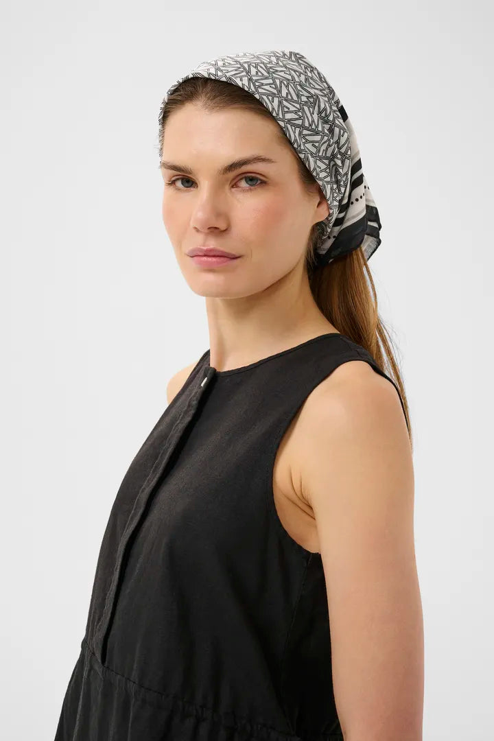 Sillica Scarf