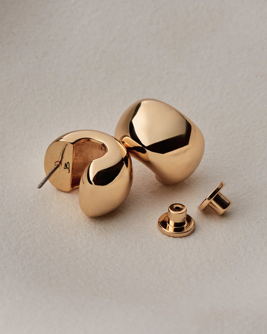 Gemma Small Hoop Earring