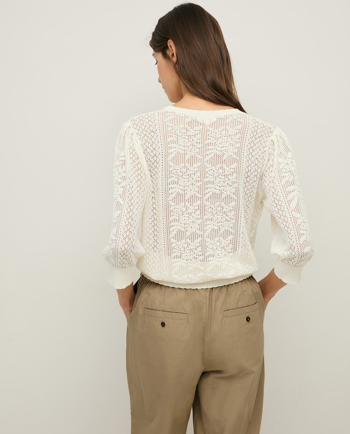 Round Neck Fine Knit Sweater