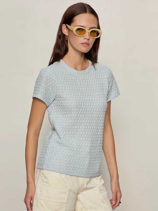 Pucker Up Tee Blue Aura