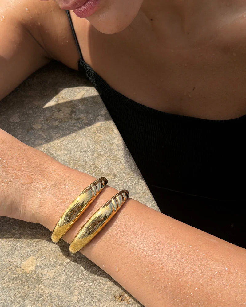 Nelle Bangle