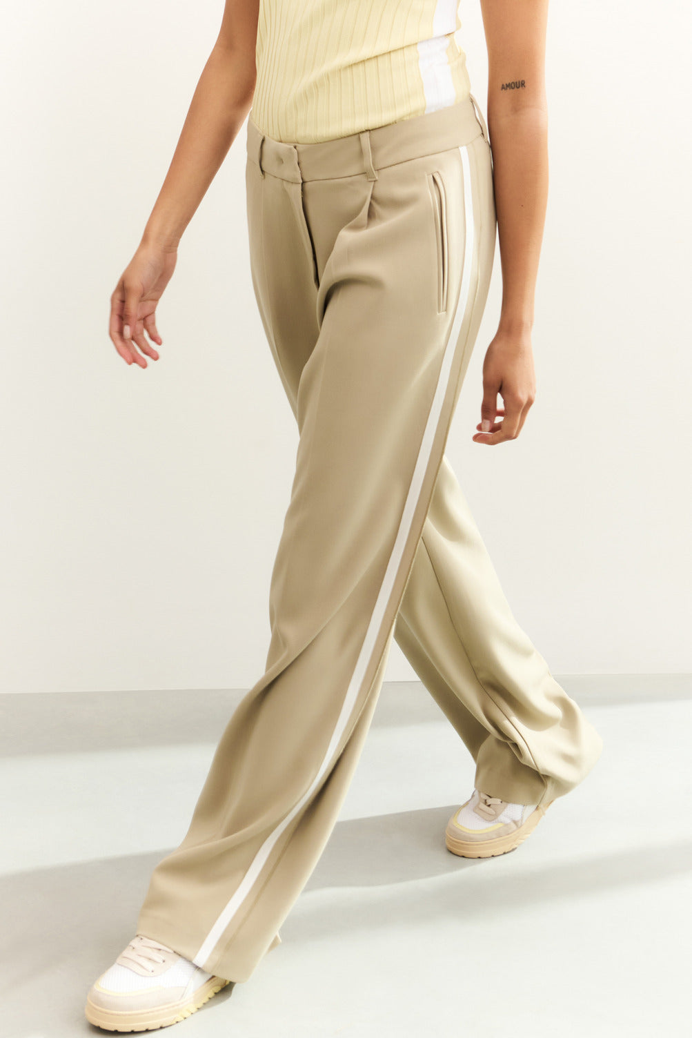 Woven Wide Leg Trouser