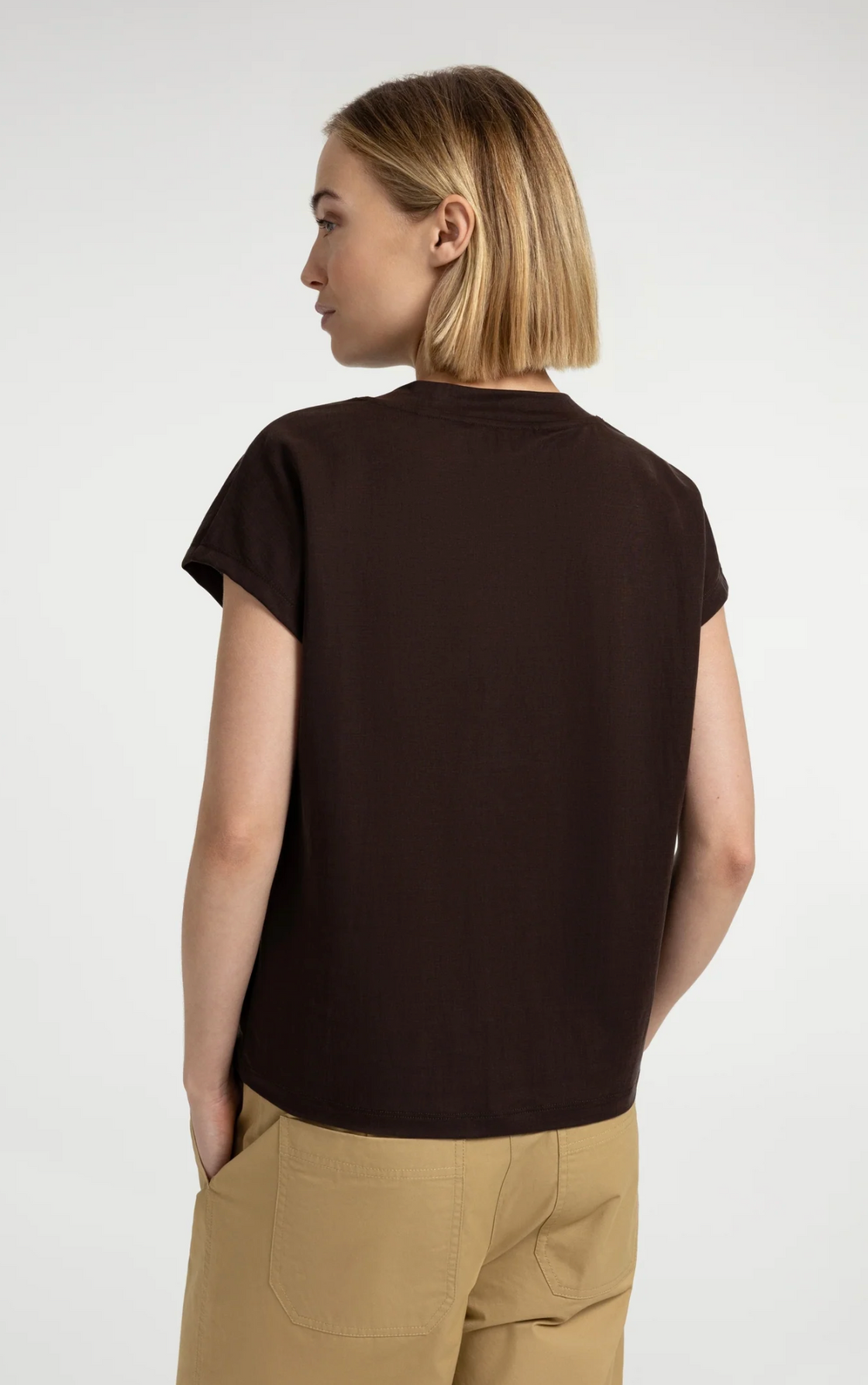 Aubergine Sleeveless top with Crew Neckline