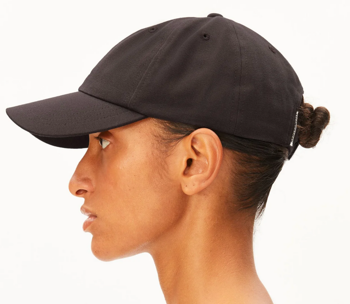 Yenaas Bold Cap