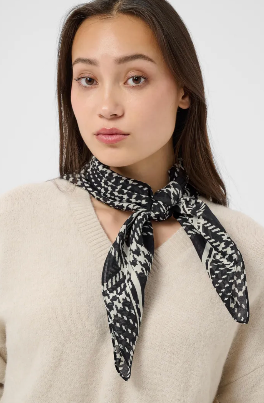 Phi Scarf