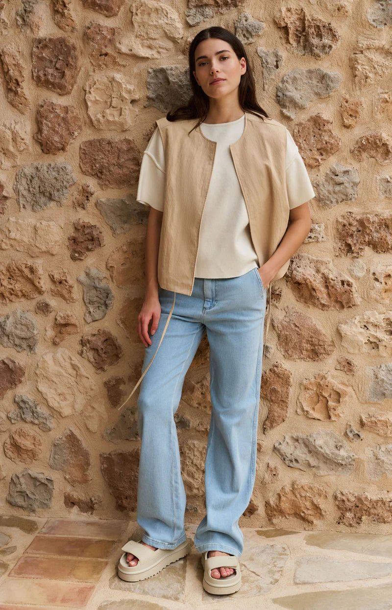 Sleevless Summer Vest